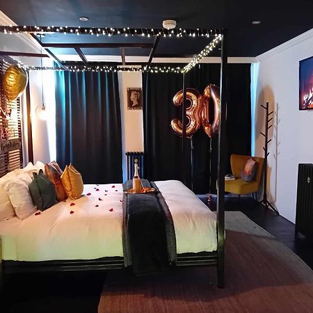 The Penny Black Apartment With Indoor Hot Tub Slamannan Екстер'єр фото