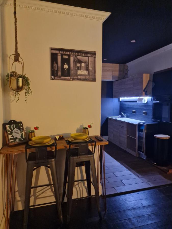 The Penny Black Apartment With Indoor Hot Tub Slamannan Екстер'єр фото