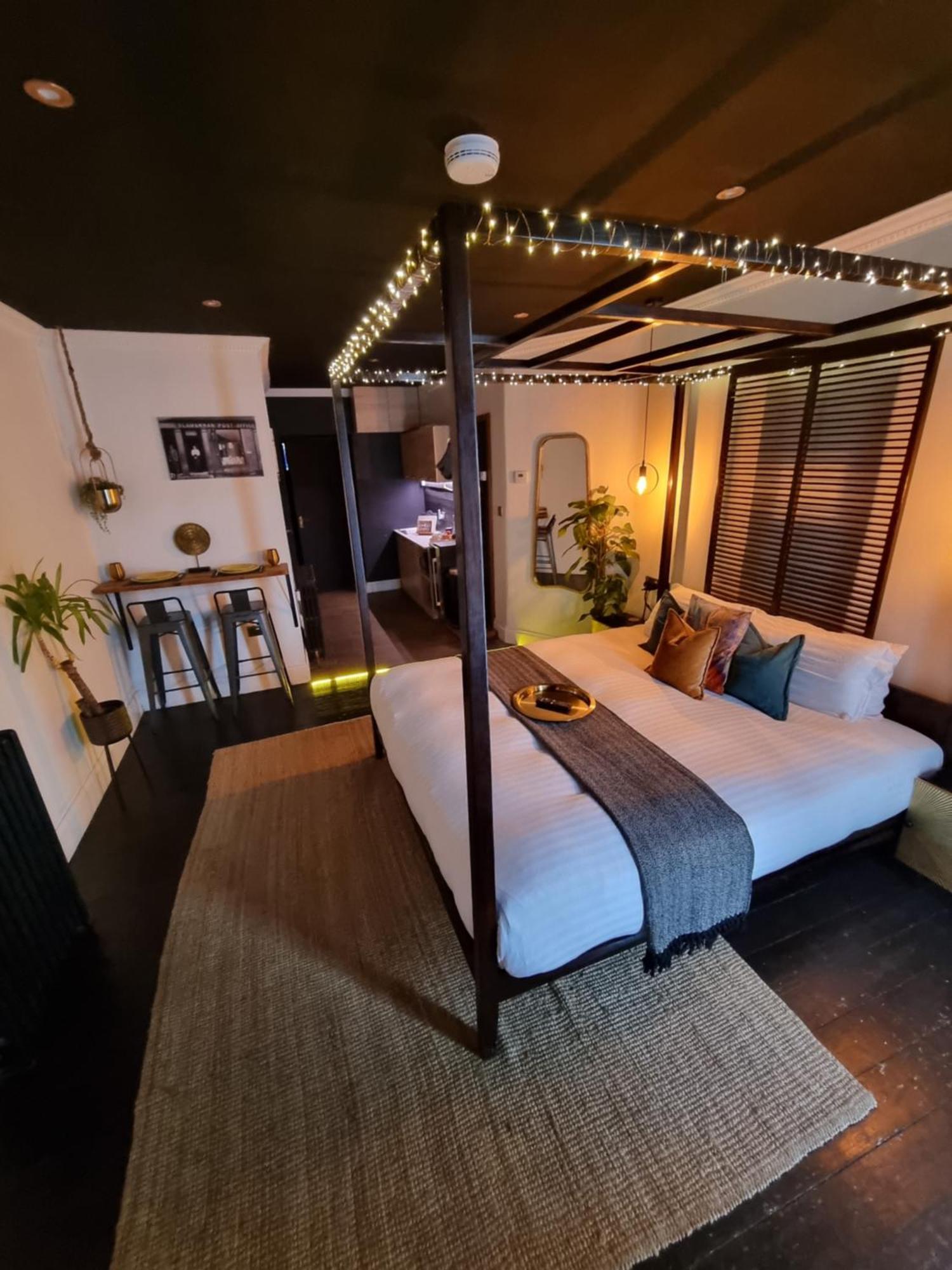 The Penny Black Apartment With Indoor Hot Tub Slamannan Екстер'єр фото